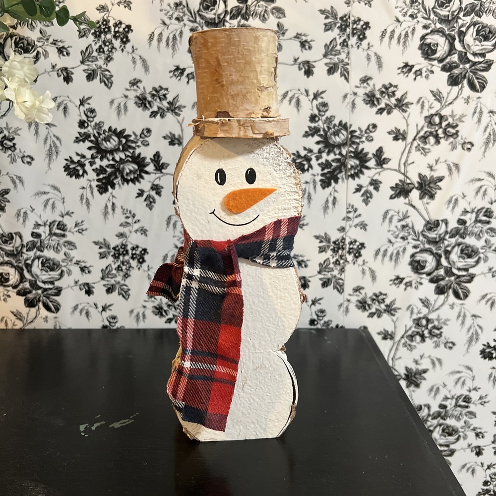 Wood Round Snowman Christmas Shelf Sitter